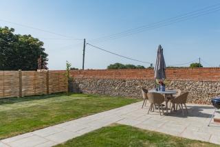 Lacton Manor Barns by Bloom Stays - 7