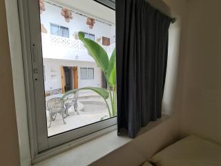 El Faro Hostel - 2