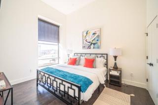 The Flats King Bed- EWR/Penn Station - Newark - 1