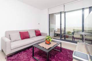 Burgundy View 1BR W/View, Balcony & Parking. - Concón - 3