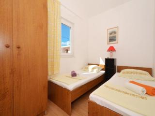 Apartments by the sea Rogoznica - 12246 - 2