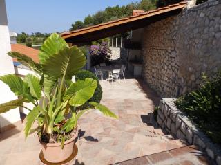 Apartments with parking space Kampor, Rab - 12273 - 3