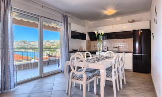 Family friendly apartments with a swimming pool Okrug Gornji, Ciovo - 12377 - 1