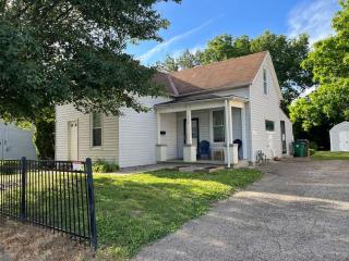 Main, Three Bedroom House in Historic Loveland - Loveland - 0