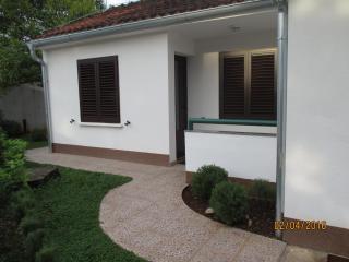 Apartments with WiFi Necujam, Solta - 12500 - Stomorska - 0