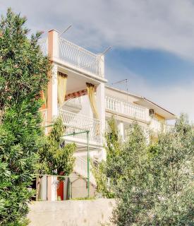Apartments by the sea Grebastica, Sibenik - 12587 - Bašelovići - 0