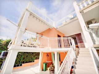 Apartments by the sea Grebastica, Sibenik - 12588 - Bašelovići - 9