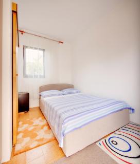 Apartments by the sea Grebastica, Sibenik - 12588 - Bašelovići - 1