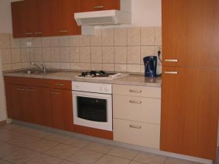 Apartments with a parking space Bol, Brac - 12474 - 1