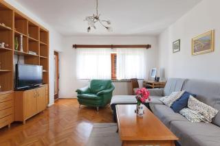Apartments with parking spaces Drnis, Zagora - 12769 - Drniš - 4