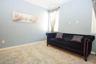 Elegant 9-bedroom Villa with 3 king-sizebed suites - 1