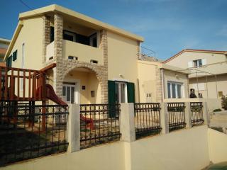Family friendly apartments with a swimming pool Pag - 12795 - 9
