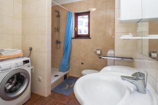 Apartments with a parking space Kastel Sucurac, Kastela - 12815 - 2