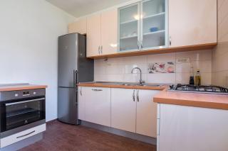 Apartments with a parking space Kastel Sucurac, Kastela - 12815 - 1