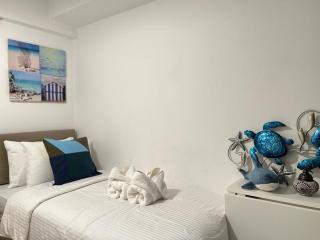 Arabic-Mediterranean 2BR at Azure Maldives Tower - Manila - 6