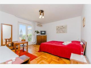 Apartments by the sea Hvar - 13109 - 5