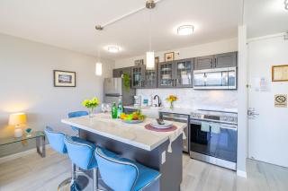 Tropical Retreat Near Waikiki Beach with Parking - Honolulu - 8