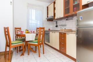 Apartments with WiFi Split - 13415 - 2