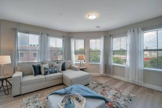 Beautiful 2BR Apt/EWR Airport/King /Free Parking - Newark - 8