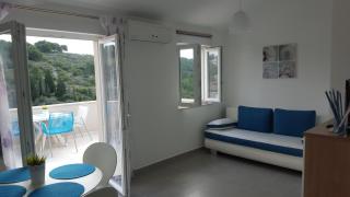 Apartments by the sea Stomorska, Solta - 13695 - 6