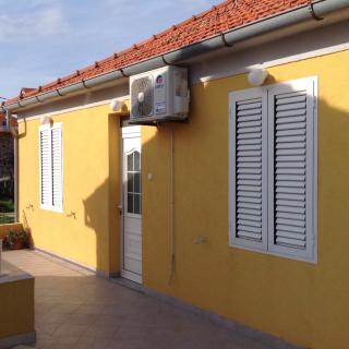 Apartments by the sea Kali, Ugljan - 14679 - Kali - 0