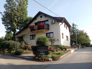 Apartments and rooms with parking space Seliste Dreznicko, Plitvice - 14671 - 0