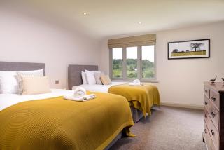 Lowfield House - 3