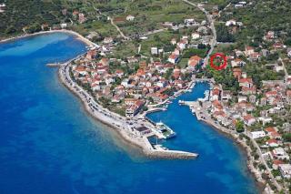 Apartments by the sea Sucuraj, Hvar - 14736 - 0