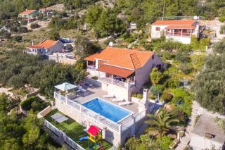 Seaside family friendly house with a swimming pool Karbuni, Korcula - 14776 - Prižba - 9