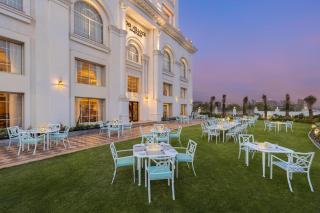 Hotel Hillock Ahmedabad - 4