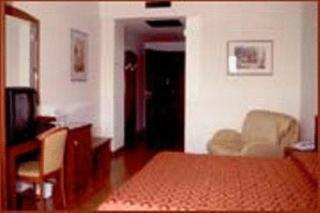 Hotel Corone - Caerano di San Marco - 9