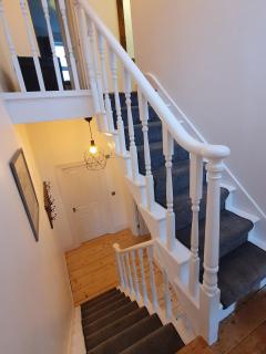 Sunny Apartment with a 10 minute walk to the Sea. - 2