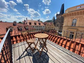 Charles Bridge Rooms & Suites by SIVEK HOTELS - Prague - 4