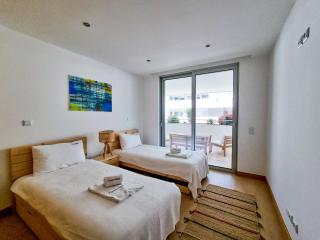 FLH Lagos Central Flat with Terrace - 4