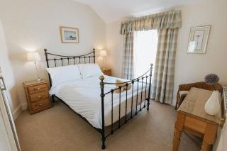 FIR TREE COTTAGE - Cosy 3 Bed Cottage in Penrhyn Bay with Beautiful Sea Views and Access to Snowdonia - Llandrillo-yn-Rhôs - 7