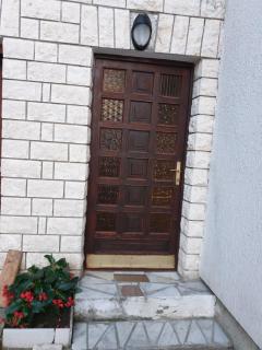 Economy appartments near centar - 8