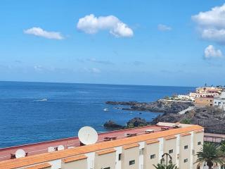 Sunny Holidays in Casa Familiar Playa La Arena - Puerto de Santiago - 0