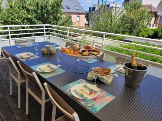 La terrasse, jacuzzi et vue mer Plage à 200m - 4