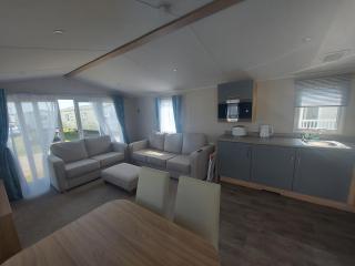 Sophie's Caravan - Camber - 7