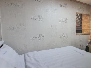Queen Motel Andong - Andong - 2