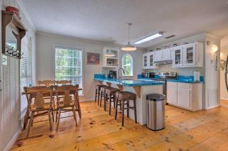 Charming Dauphin Island Home about 1 Mi to Beach! - 5