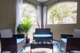 o STUNNING CONDO MINUTES FROM GORGEOUS BEACHES o - 3