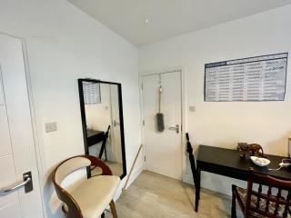 Lovely self contained studio now available - Londra - 4