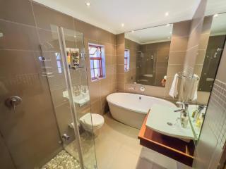 Tranquility at Its Finest - Kaaimans Luxury Villa - 4