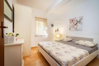 Apartments with a parking space Povljana, Pag - 232 - Povljana - 1