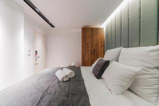 The White Tree - Pristina - 7