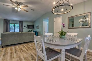 Stellar Fort Walton Retreat about 2 Mi to Beach! - Fort Walton Beach - 3