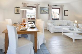 Captains Home - List - 7