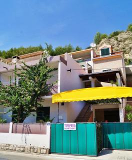 Apartments by the sea Krilo Jesenice, Omis - 15145 - Jesenice - 9