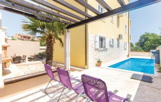 Apartments with a swimming pool Liznjan, Medulin - 15151 - 3